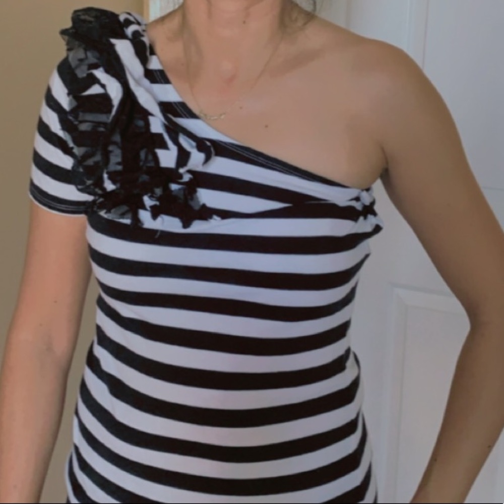 Stripe Floral One Shoulder Shirt